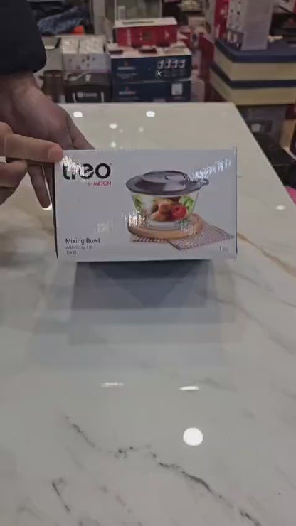 TreO Glass FreshMix Bowl with Lid 870ml